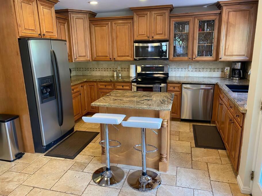 Wasatch Front Home With Pool Close To Everything! Murray Esterno foto